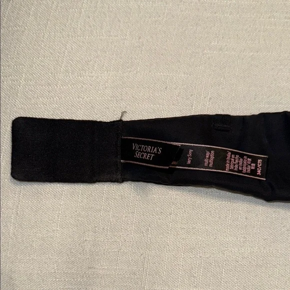 👙 Victoria’s Secret Strapless Bra – Very Sexy Line, Black, Size 34C - Picture 9 of 11